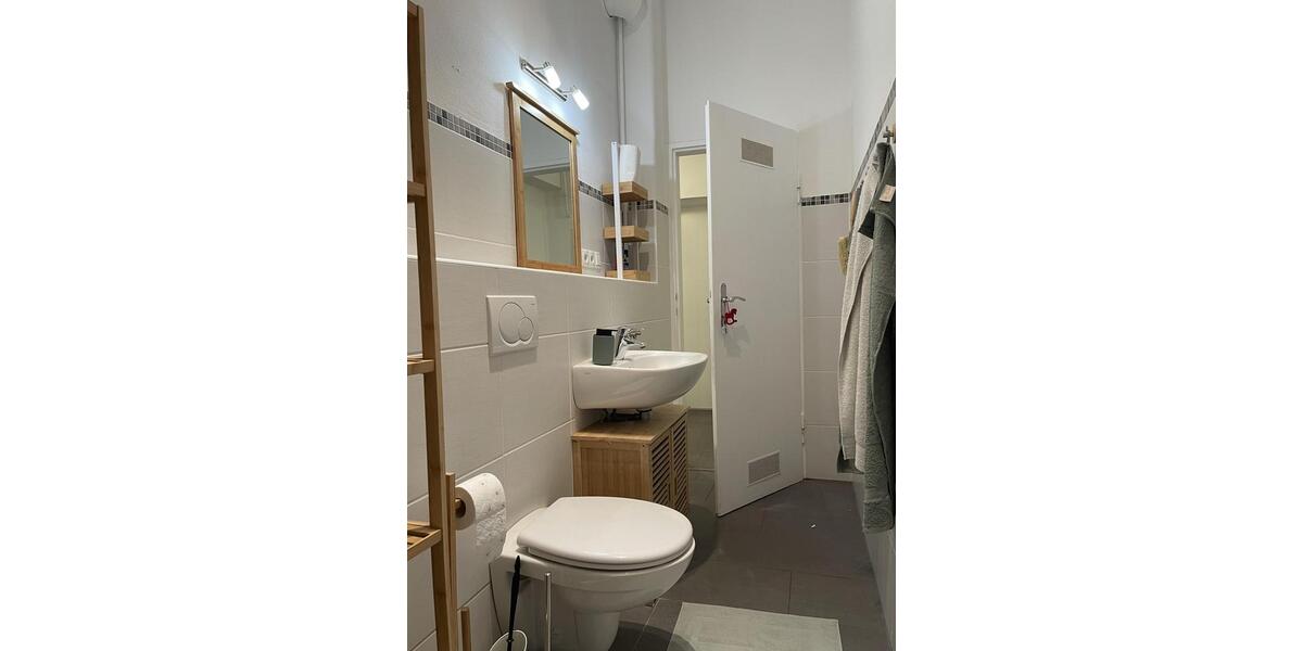 Wohnen auf Zeit Würzburg - 1 Zimmer, 16 m&sup2;, 350&euro; | Angebot:26047427