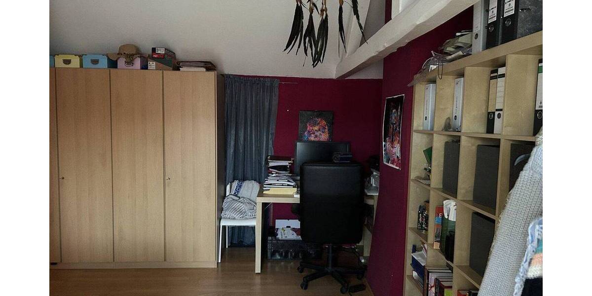 Etagenwohnung Brühl - 5 Zimmer, 140 m&sup2;, 1.450&euro; | Angebot:26857705