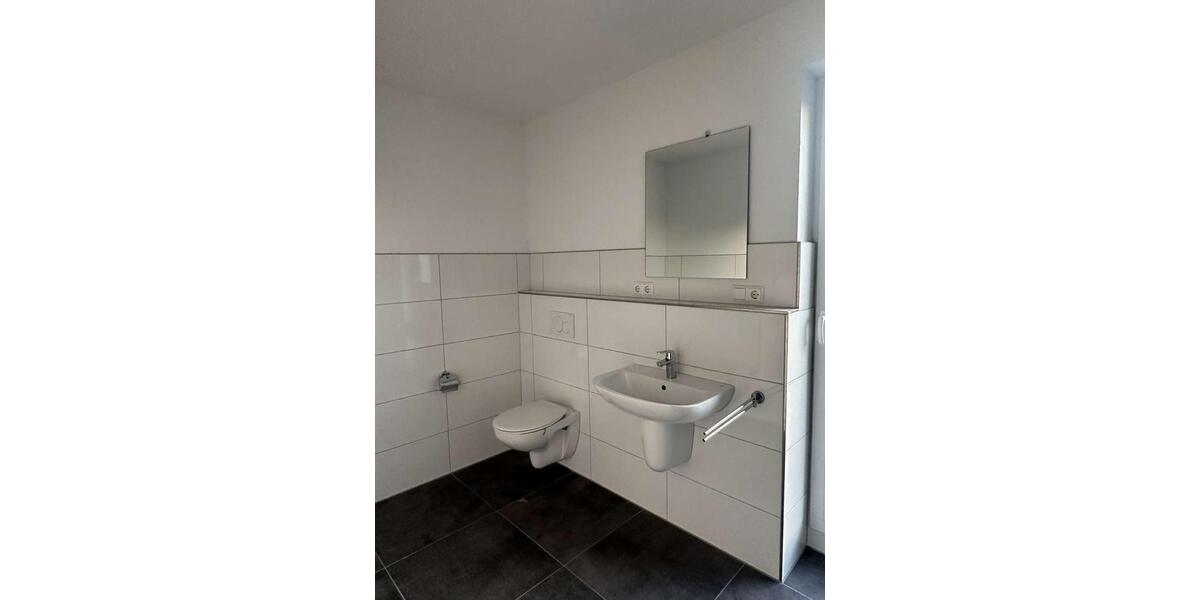 Dachgeschoßwohnung Oldenburg Drielaker-Moor - 3 Zimmer, 128 m&sup2;, 1.270&euro; | Angebot:26006646