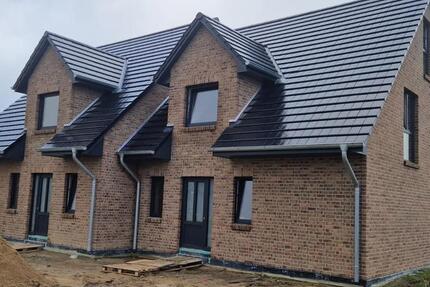 Haus Tönning - 5 Zimmer, 115 m&sup2;, 1.500&euro; | Angebot:25750437