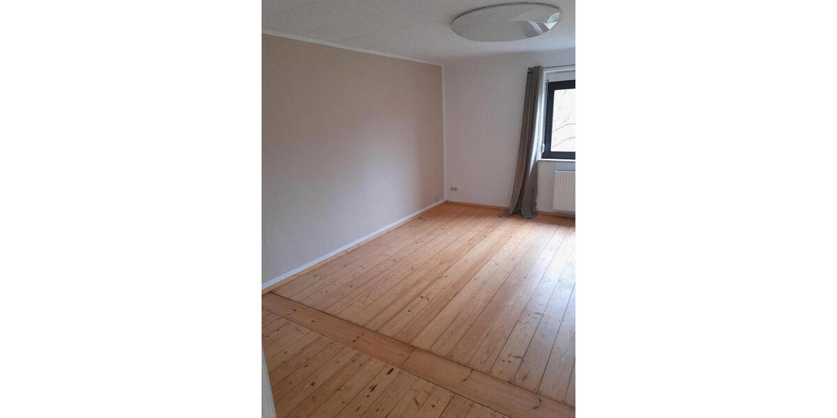 Hochparterre Sinntal - 3 Zimmer, 73 m&sup2;, 500&euro; | Angebot:24745580