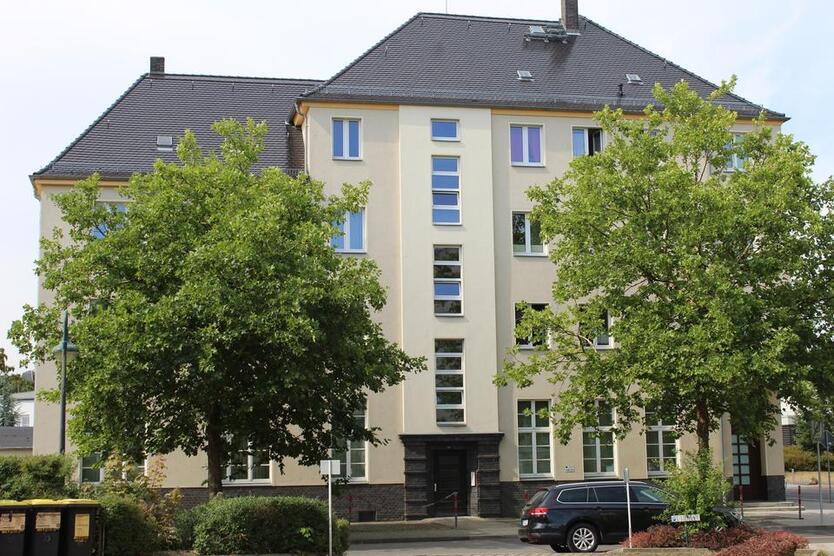 5 Raum Wohnung mit Balkon
