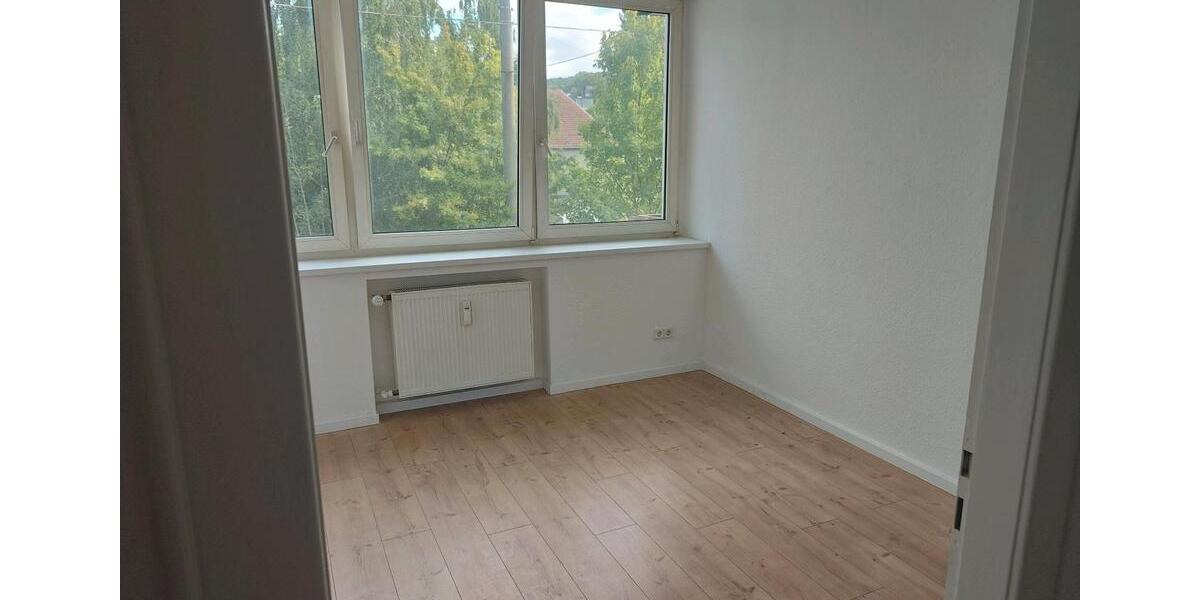 Etagenwohnung Wuppertal Gemarkung Barmen - 3 Zimmer, 73 m&sup2;, 900&euro; | Angebot:26048125