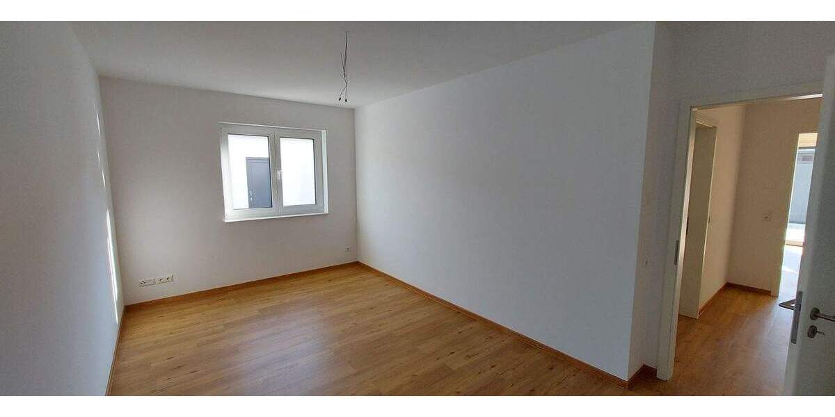 Terrassenwohnung Stralsund Tribseer - 3 Zimmer, 100 m&sup2;, 1.350&euro; | Angebot:26155575