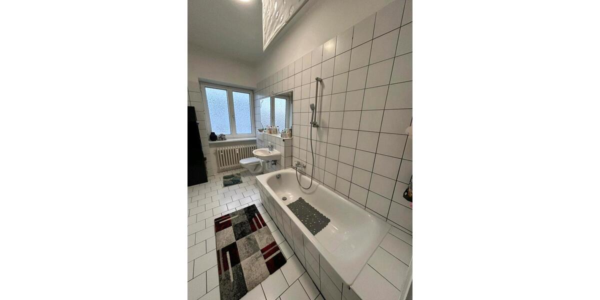 Etagenwohnung Seesen - 4 Zimmer, 110 m&sup2;, 700&euro; | Angebot:26478983