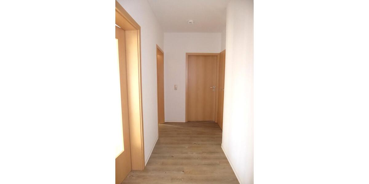 Etagenwohnung Saalfeld (Saale) - 3 Zimmer, 65 m&sup2;, 422&euro; | Angebot:25342153