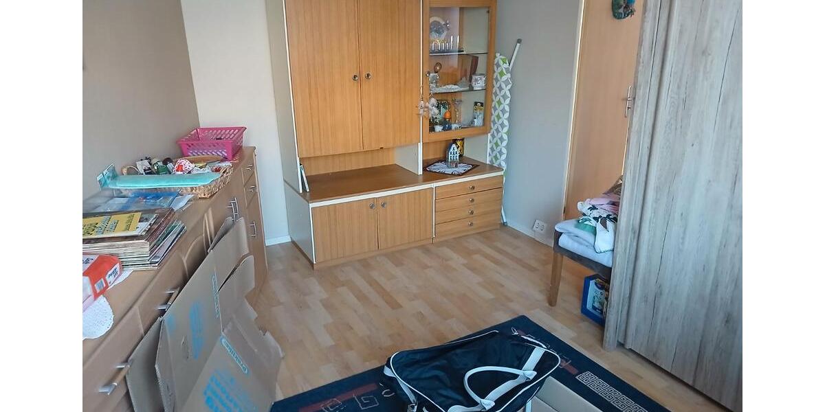 Erdgeschoßwohnung Lößnitz - 3 Zimmer, 76 m&sup2;, 360&euro; | Angebot:26001996