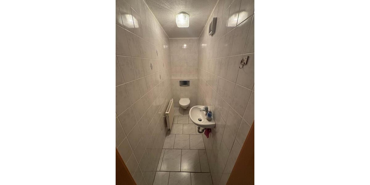 Einfamilienhaus Einbeck - 5 Zimmer, 120 m&sup2;, 999&euro; | Angebot:24763868