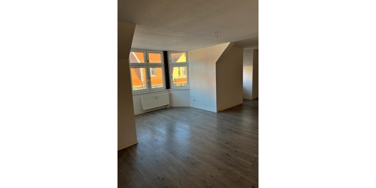 Dachgeschoßwohnung Magdeburg Neue Neustadt - 4 Zimmer, 121 m&sup2;, 847&euro; | Angebot:26411644