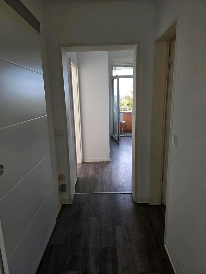 2 Zimmer in einer 3er WG ab sofort zu vermieten zimmer