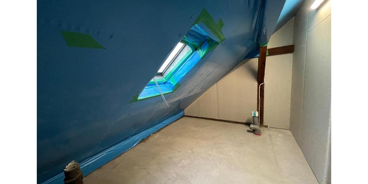 LAGERRAUM DACHGESCHOSS IN DER WÜRZBURGER STR. 152 IN ASCHAFFENBURG ZU VERMIETEN zimmer