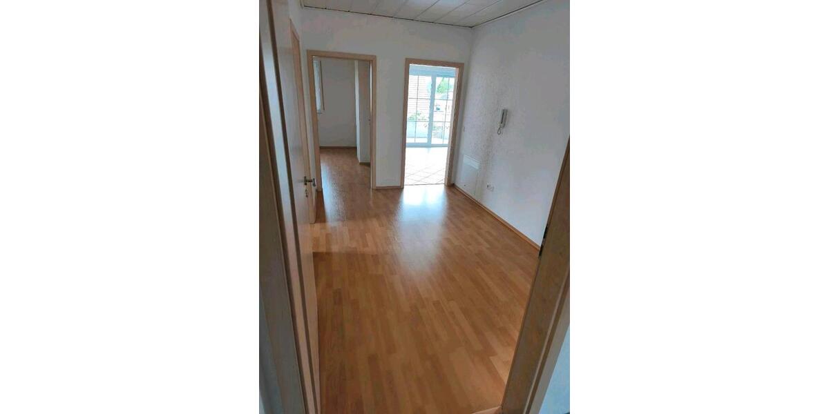 Dachgeschoßwohnung Wettenberg - 3 Zimmer, 80 m&sup2;, 1.000&euro; | Angebot:26525589