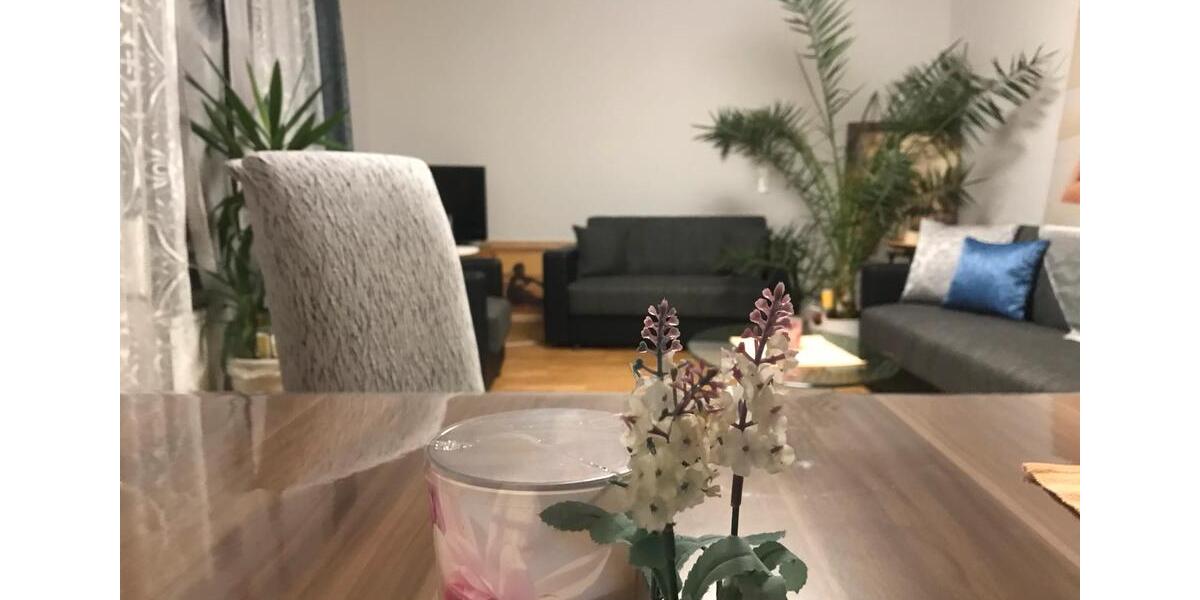 Etagenwohnung Bochum - 3 Zimmer, 81 m&sup2;, 925&euro; | Angebot:25238981