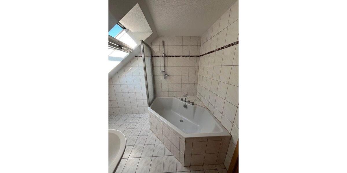 Etagenwohnung Meißen - 3 Zimmer, 85 m&sup2;, 680&euro; | Angebot:26515935