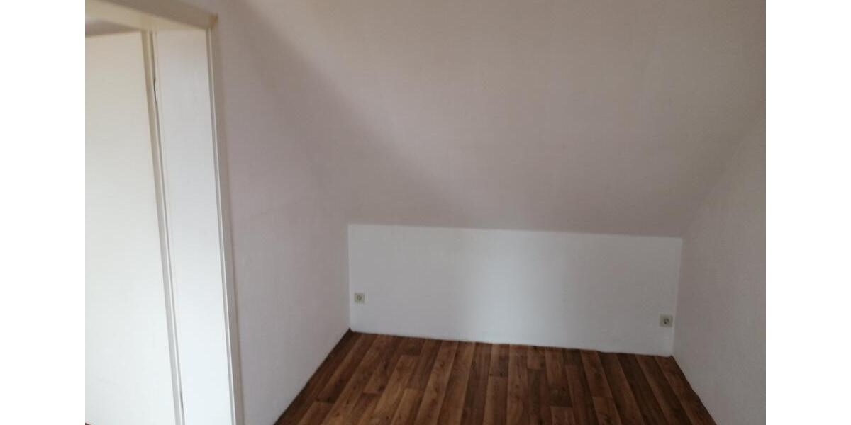 Dachgeschoßwohnung Aschersleben - 2 Zimmer, 49 m&sup2;, 306&euro; | Angebot:26602658