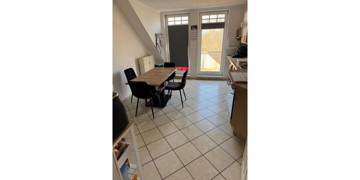 Dachgeschoßwohnung Weyhe - 4 Zimmer, 120 m&sup2;, 1.000&euro; | Angebot:26046991
