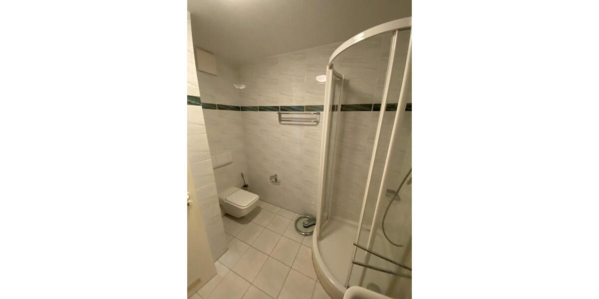 Hochparterre Bergisch Gladbach - 3 Zimmer, 107 m&sup2;, 1.450&euro; | Angebot:26621377