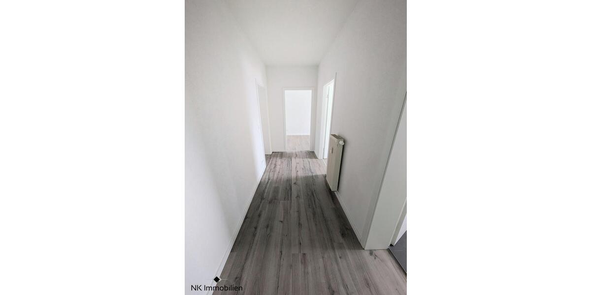 ++ ERSTBEZUG nach Sanierung! - wunderschöne 4-Raum Wohnung - modernisiertes Tageslichtbad ++ 4 zimmer