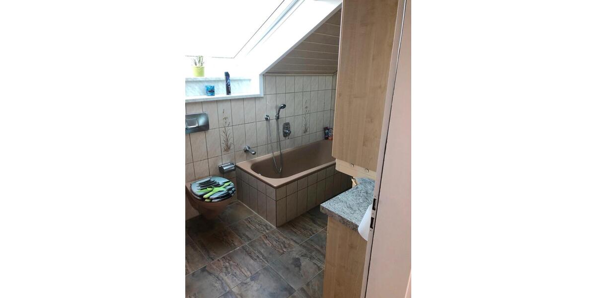 Etagenwohnung Hemau - 2 Zimmer, 105 m&sup2;, 1.250&euro; | Angebot:24923250