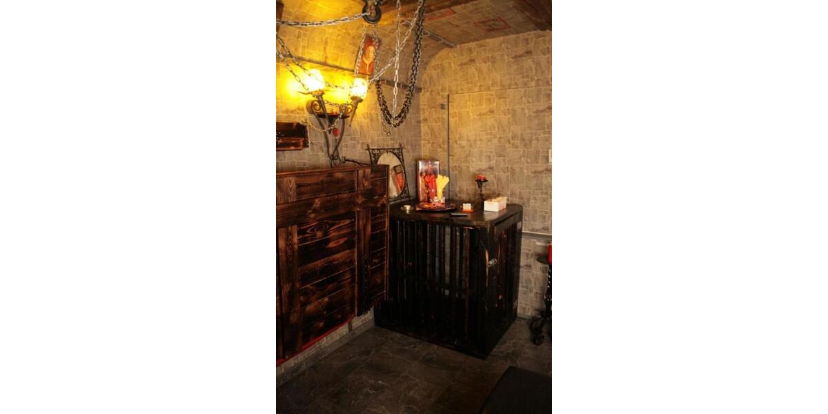 Wohnen auf Zeit Lünen Brambauer - 10 Zimmer, 20 m&sup2;, 50&euro; | Angebot:22697840