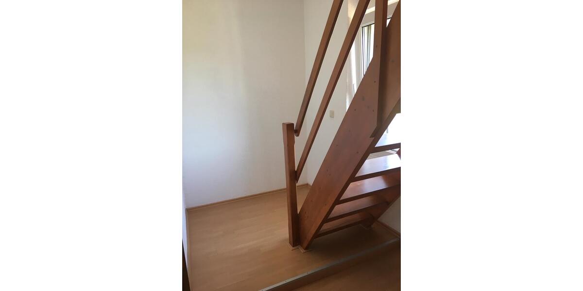 Maisonettenwohnung Rochlitz - 3 Zimmer, 80 m&sup2;, 590&euro; | Angebot:25432912