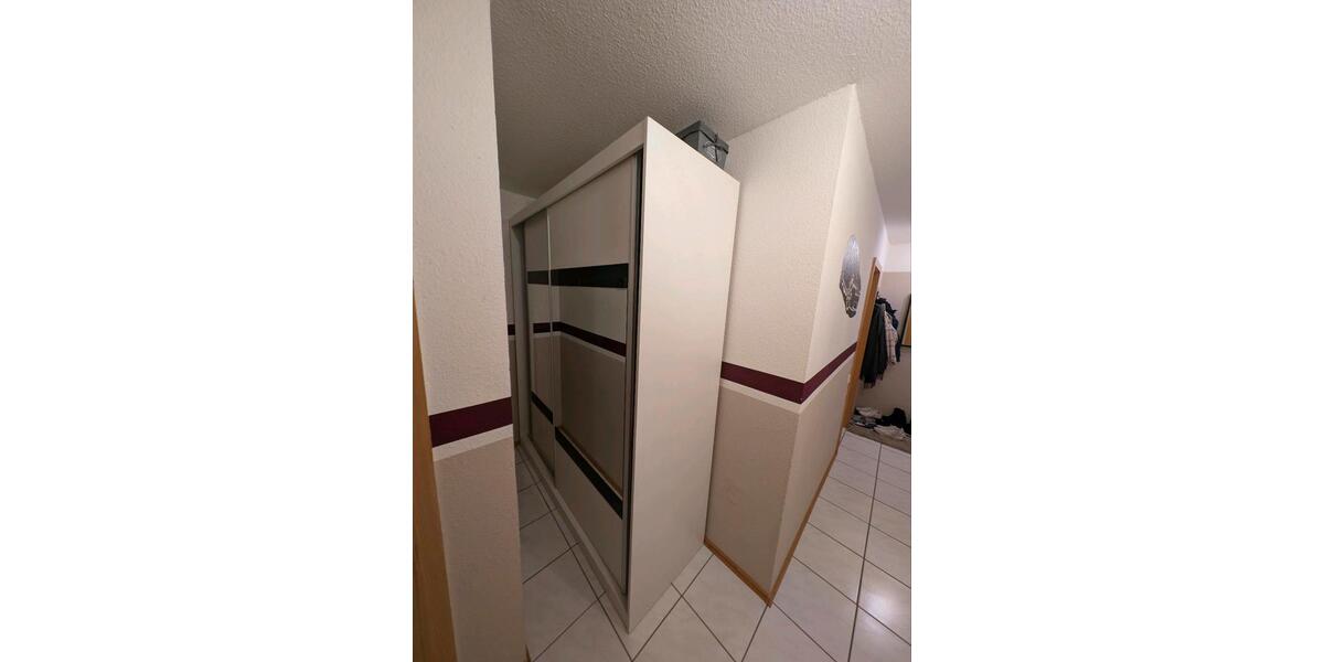 Dachgeschoßwohnung Kropp - 3 Zimmer, 57 m&sup2;, 600&euro; | Angebot:26610795
