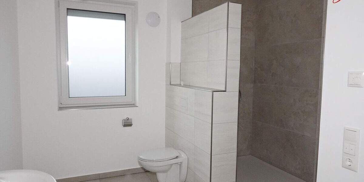 Etagenwohnung Esens - 3 Zimmer, 90 m&sup2;, 990&euro; | Angebot:24790988