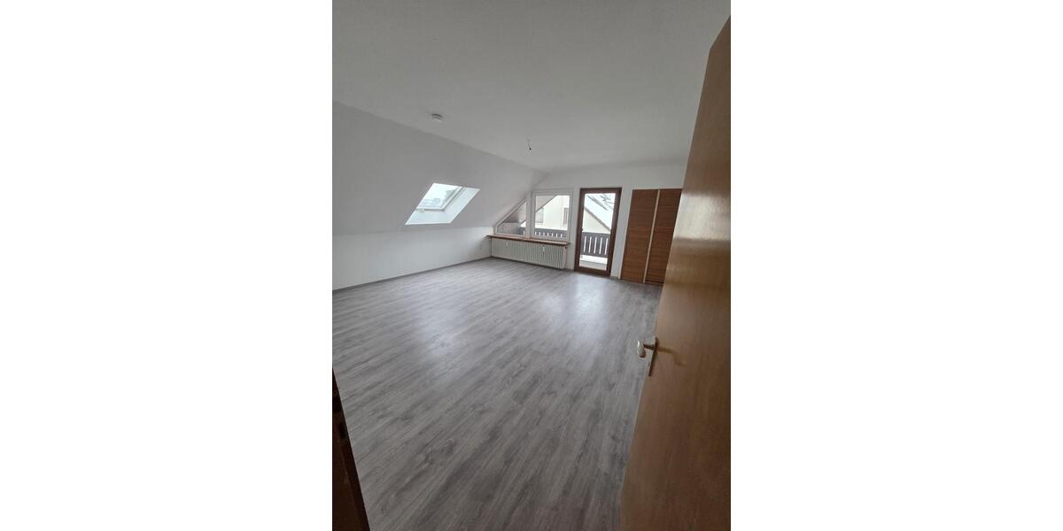 Etagenwohnung Selb - 2 Zimmer, 70 m&sup2;, 595&euro; | Angebot:24847047