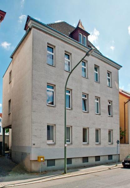 Frisch renovierte 2,5 Zimmer-Wohung!