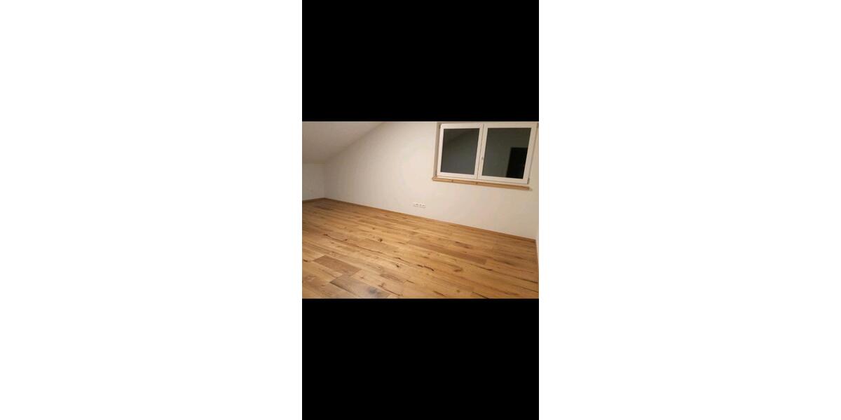 Dachgeschoßwohnung Bad Wurzach - 3 Zimmer, 93 m&sup2;, 1.300&euro; | Angebot:25973964
