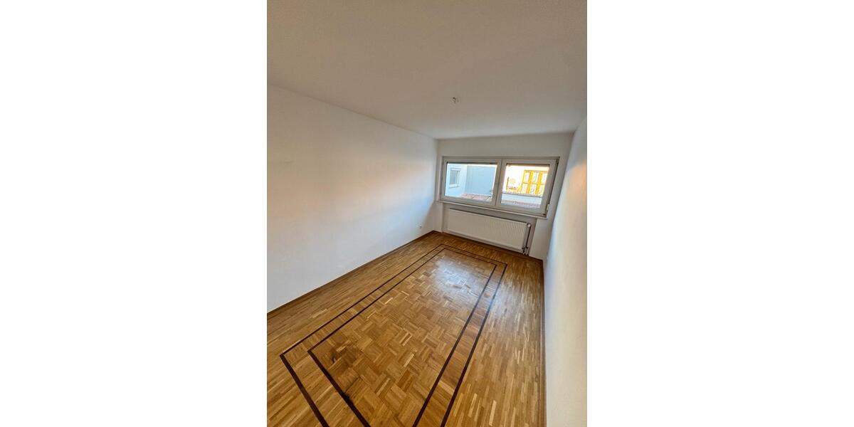 Exklusive, lichtdurchflutete 5,5 Zimmer-Wohnung - Saniert 5 zimmer