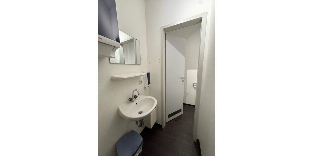 Gewerbeobjekt Oberhausen Osterfeld-West - 1.200&euro; | Angebot:24360018