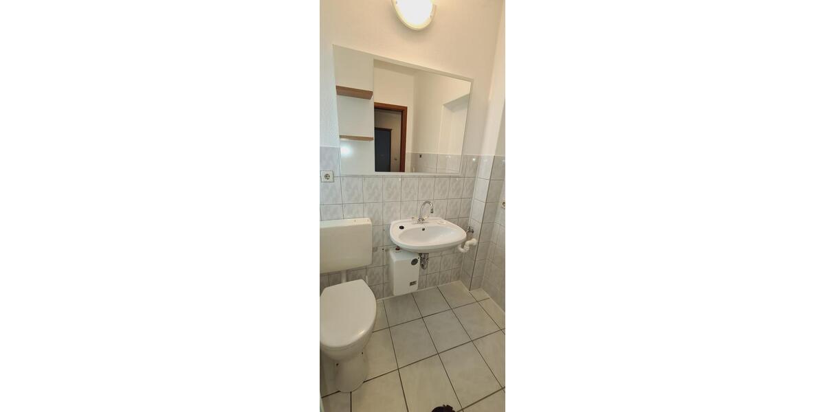 Erdgeschoßwohnung Stadtroda - 1 Zimmer, 30 m&sup2;, 250&euro; | Angebot:27628939
