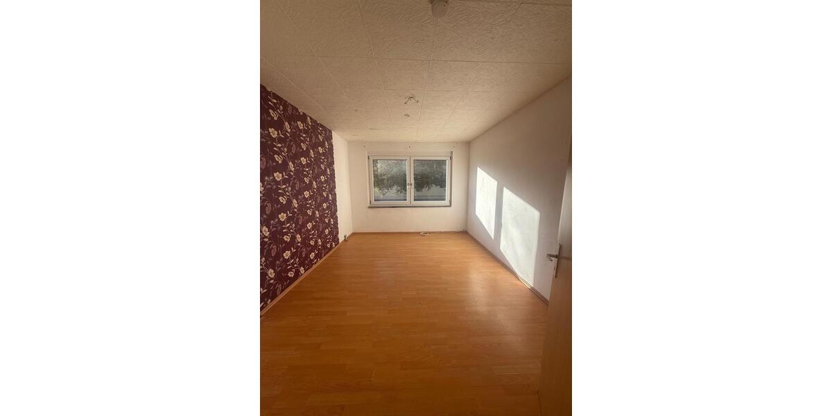 Erdgeschoßwohnung Naumburg (Saale) - 3 Zimmer, 58 m&sup2;, 180&euro; | Angebot:25802637