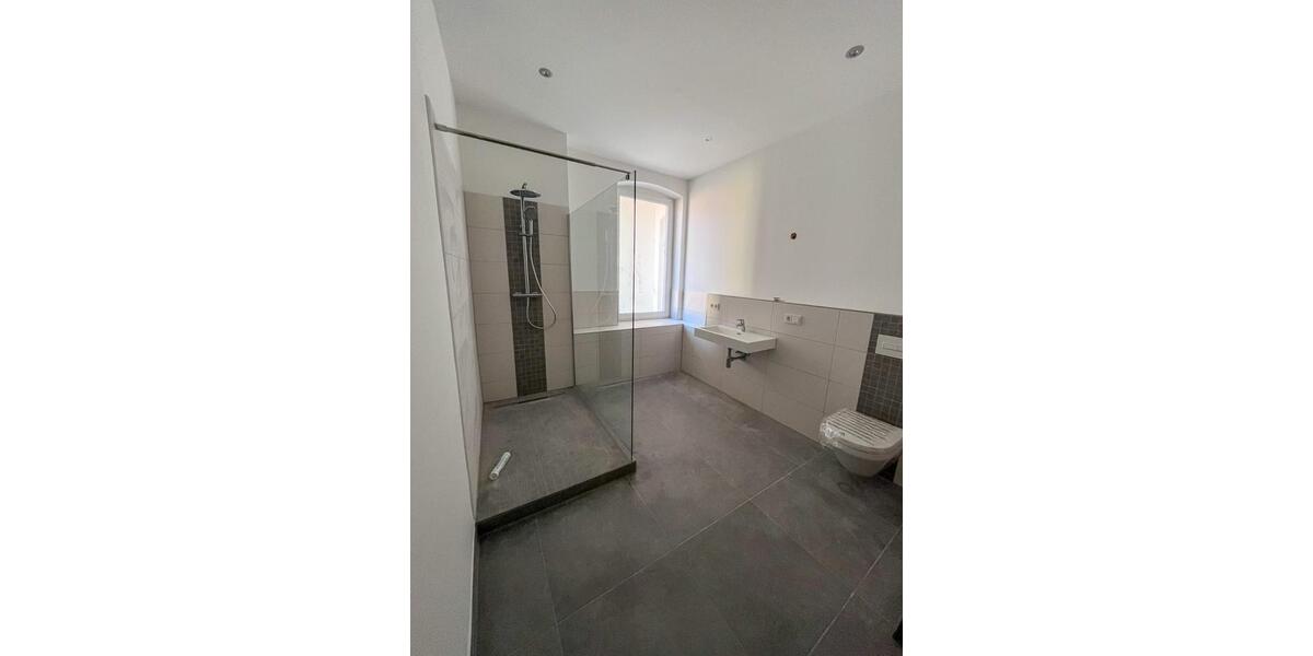 Etagenwohnung Erfurt Johannesvorstadt - 2 Zimmer, 103 m&sup2;, 1.050&euro; | Angebot:25150114