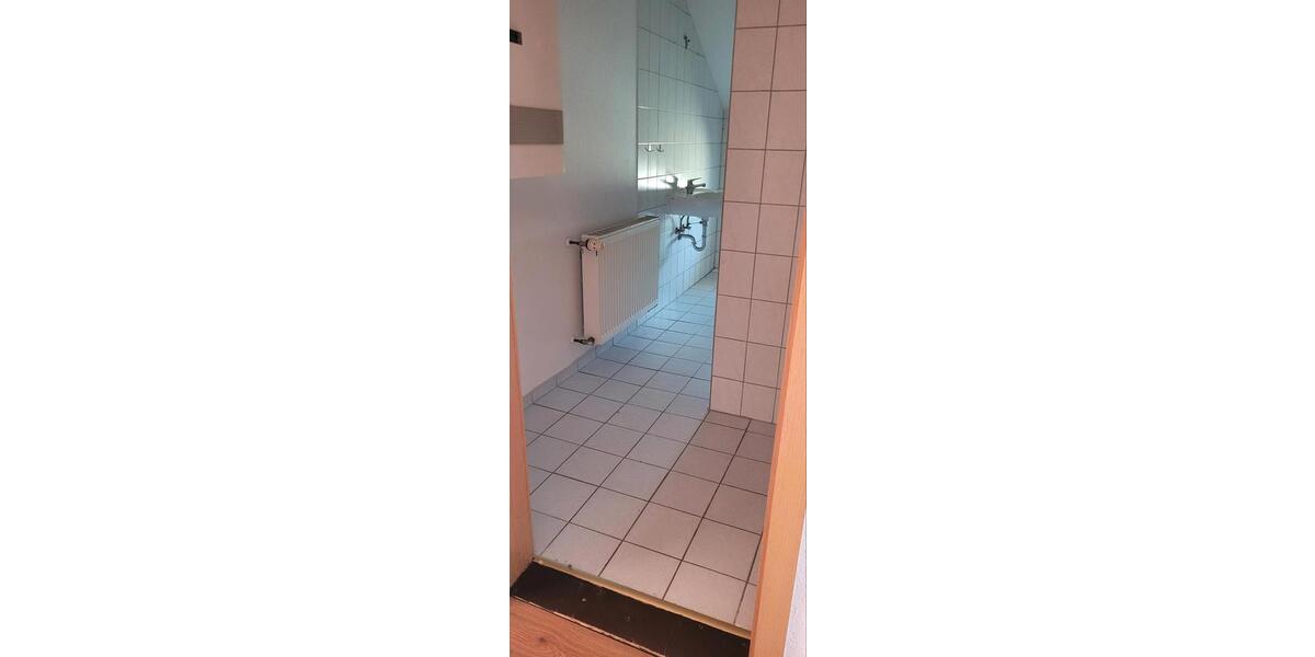 Dachgeschoßwohnung Schönebeck (Elbe) - 2 Zimmer, 57 m&sup2;, 340&euro; | Angebot:24427792
