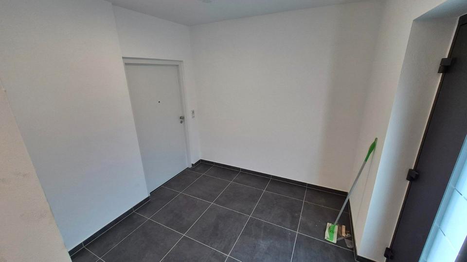 Erdgeschoßwohnung Neukirchen - 3 Zimmer, 106 m&sup2;, 980&euro; | Angebot:26496156