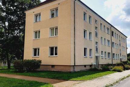 Wohnung zum Mieten in Lauchhammer 383 € 63.81 m² 3 zimmer