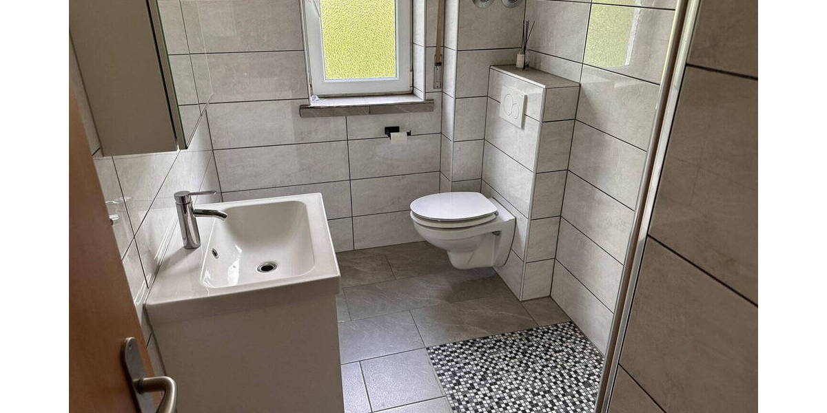Etagenwohnung Herborn Kernstadt - 5 Zimmer, 87 m&sup2;, 800&euro; | Angebot:26791658