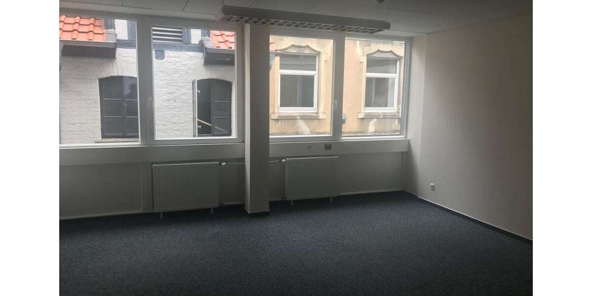 Gewerbeobjekt Peine - 2.700&euro; | Angebot:24248165