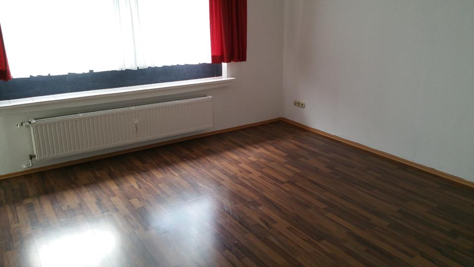 Etagenwohnung Hessisch Oldendorf - 5 Zimmer, 70 m&sup2;, 570&euro; | Angebot:25181181