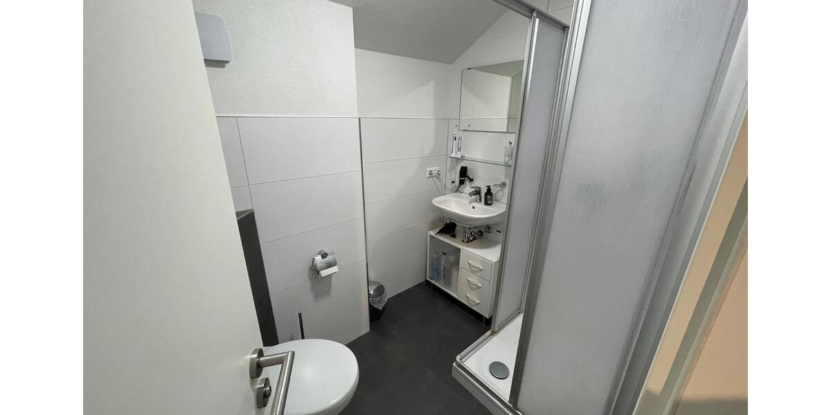 Dachgeschoßwohnung Karlsruhe Innenstadt-Ost - 1 Zimmer, 14 m&sup2;, 580&euro; | Angebot:25723274