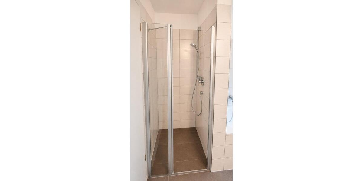 Erdgeschoßwohnung Kolbermoor - 3 Zimmer, 94 m&sup2;, 1.505&euro; | Angebot:26596103