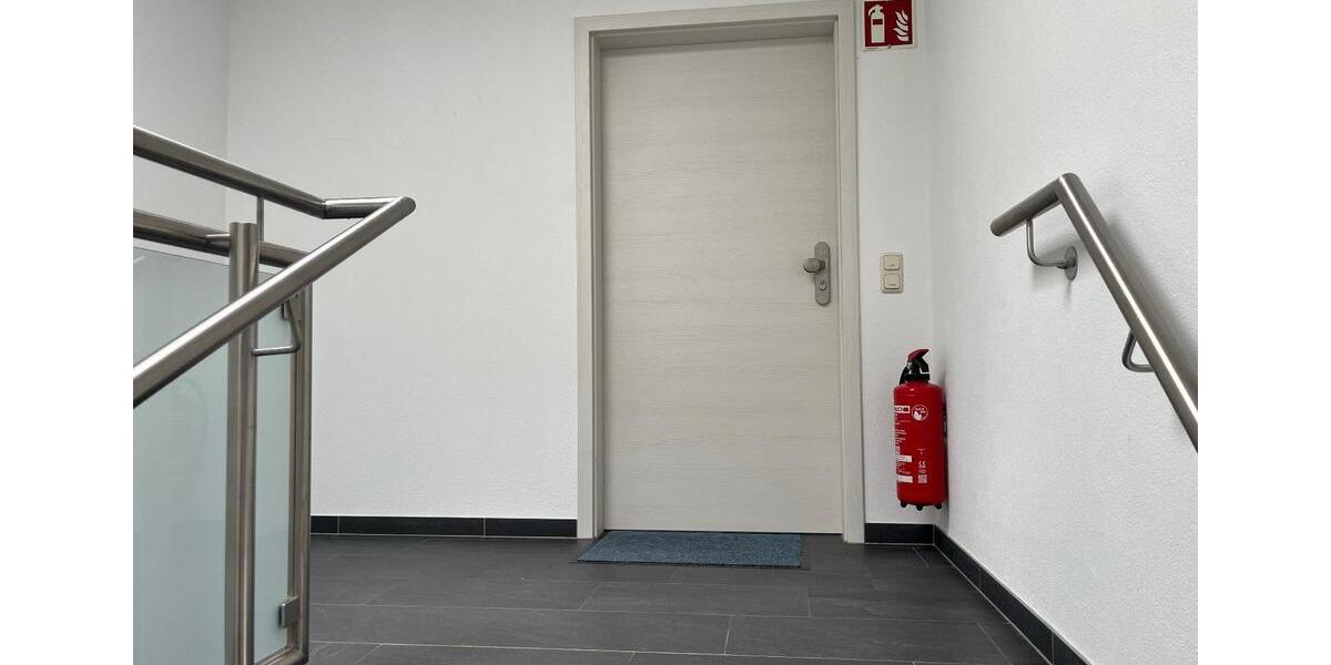 Dachgeschoßwohnung Schmelz - 3 Zimmer, 30 m&sup2;, 450&euro; | Angebot:26293945