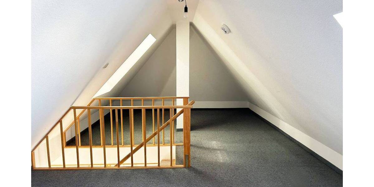 Etagenwohnung Dresden Klotzsche - 3 Zimmer, 69 m&sup2;, 665&euro; | Angebot:26154796