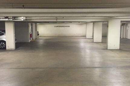 Tiefgaragenstellplatz in der Karlstraße 49a zu vermieten zimmer