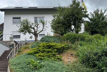 Haus Bad Hersfeld - 9 Zimmer, 210 m&sup2;, 2.250&euro; | Angebot:24816712