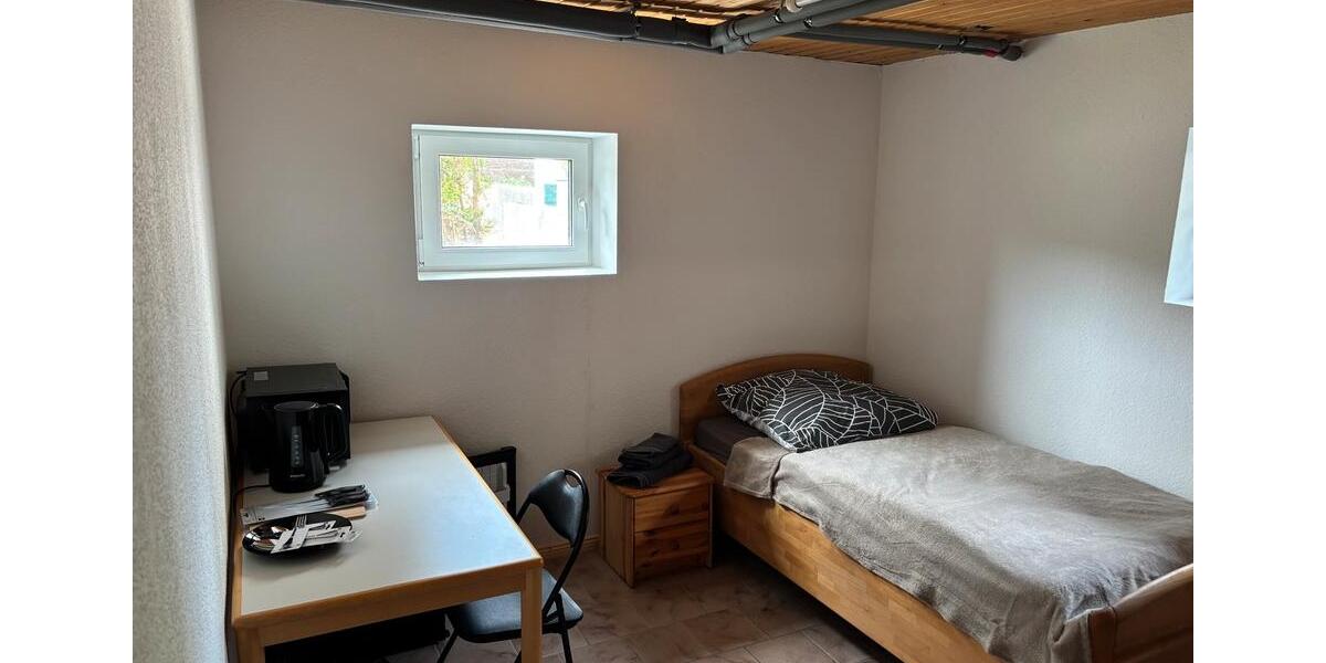 Wohnen auf Zeit Rastatt - 4 Zimmer, 20 m&sup2;, 600&euro; | Angebot:24756880