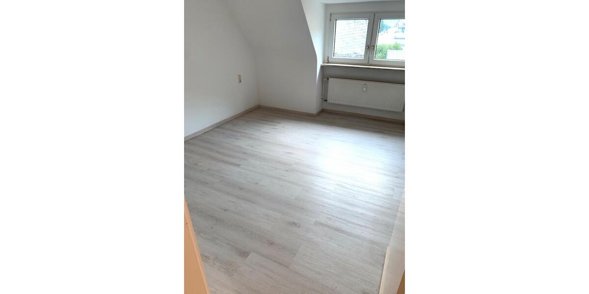 Etagenwohnung Zell (Mosel) - 3 Zimmer, 68 m&sup2;, 590&euro; | Angebot:24795427
