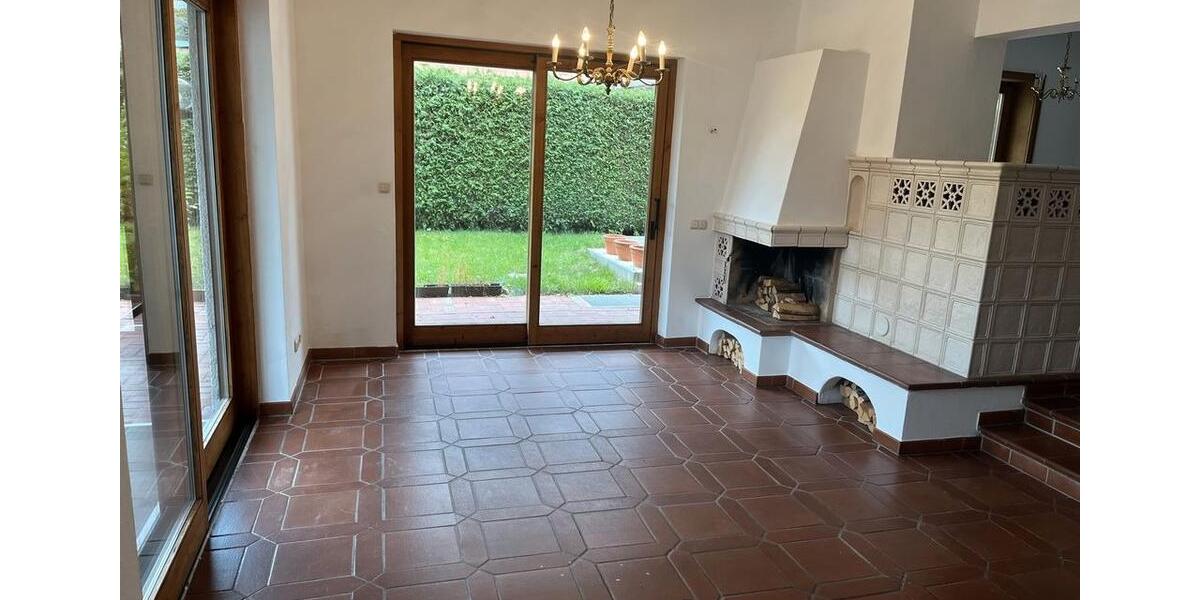 Gräfelfing: 7-Zi-Doppelhaushälfte mit Kamin, Sauna und Garten mit Swimmingpool in Bester Lage. 7 zimmer